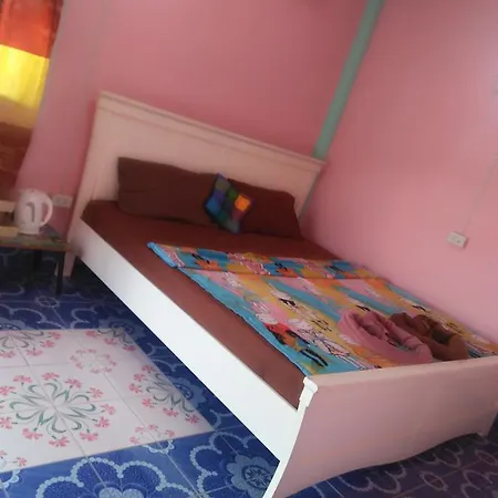 Lanta Danai Guesthouse